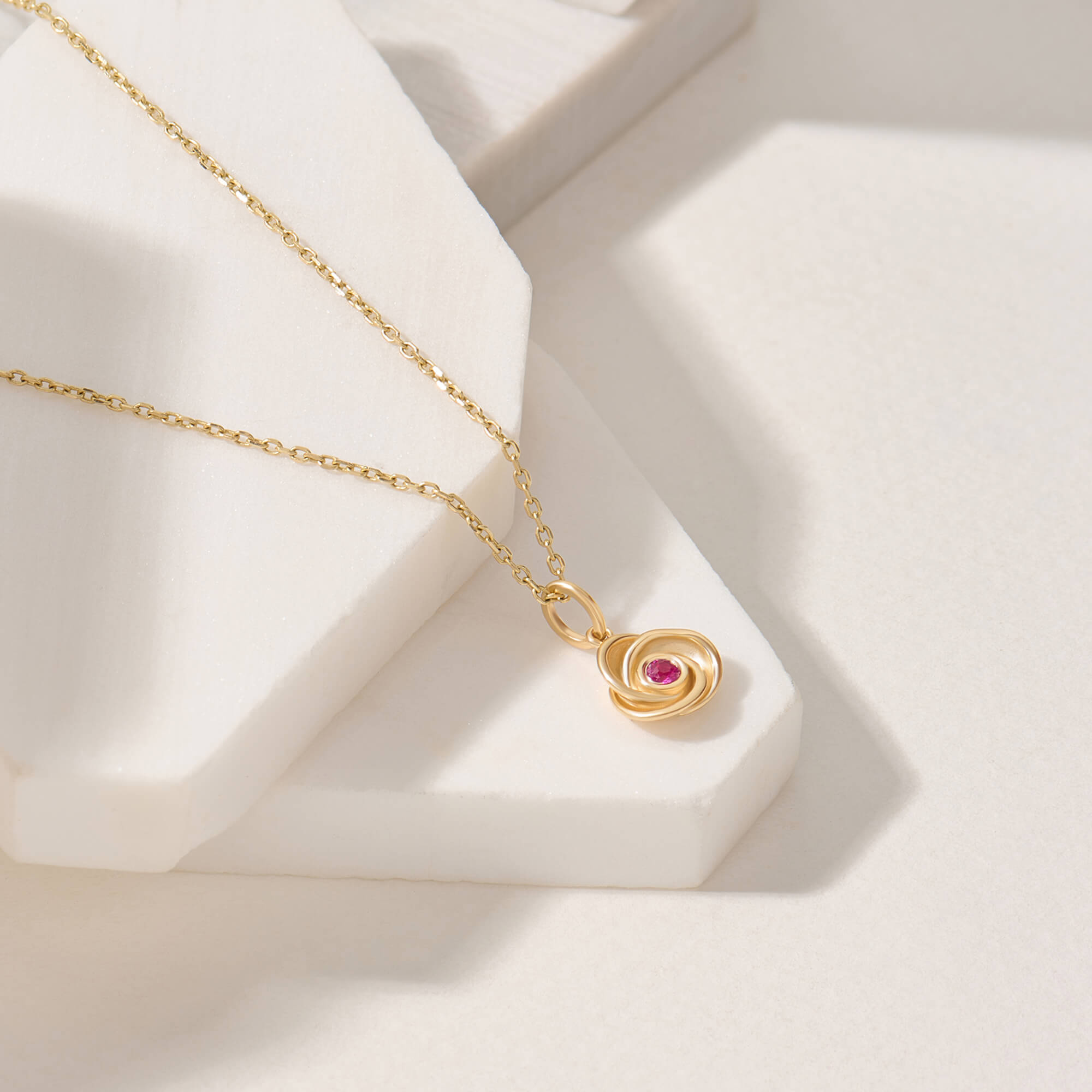 Vintage Knot Necklace in 14K Real Gold