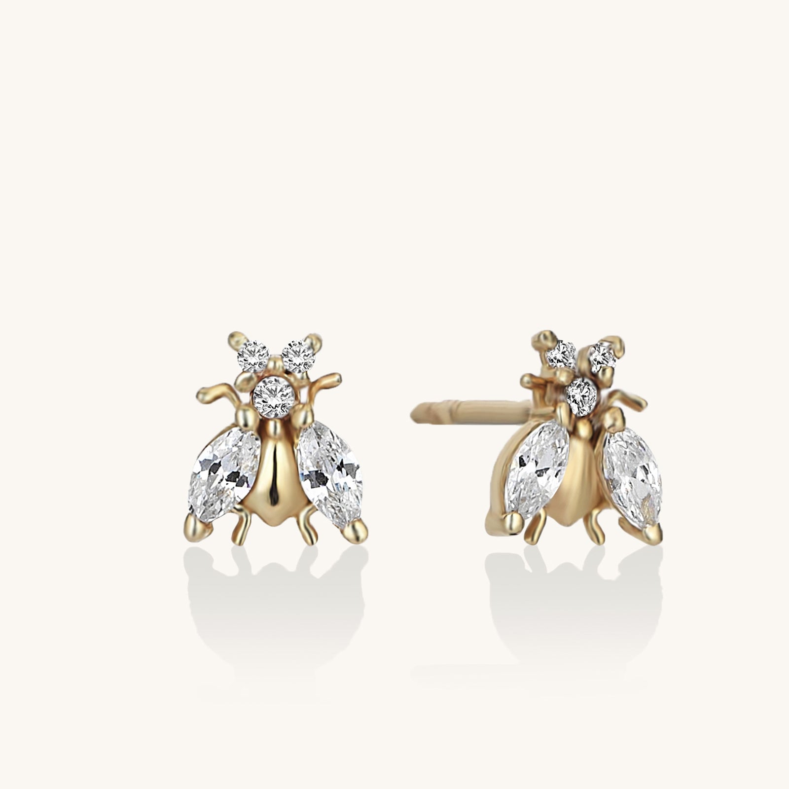 送料関税込【AMY O】Mini Bee Stud Earrings 14K 蜂☆国内発送♪ 送料関税込【AMY O】Mini Bee Stud Earrings 14K 蜂☆国内発送♪