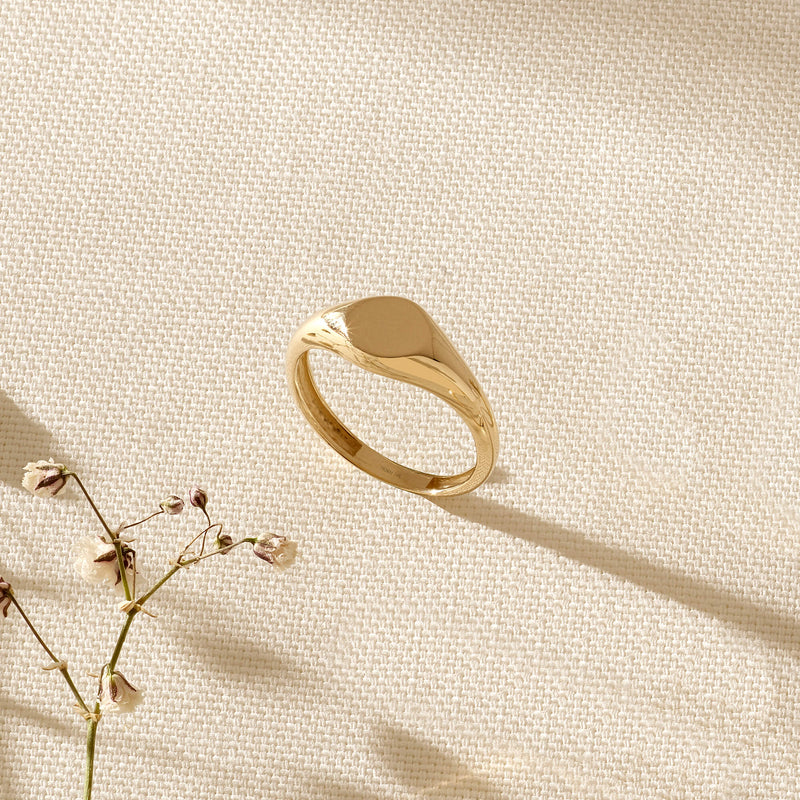 Women's Round Signet Ring in 14k Solid Yellow Gold