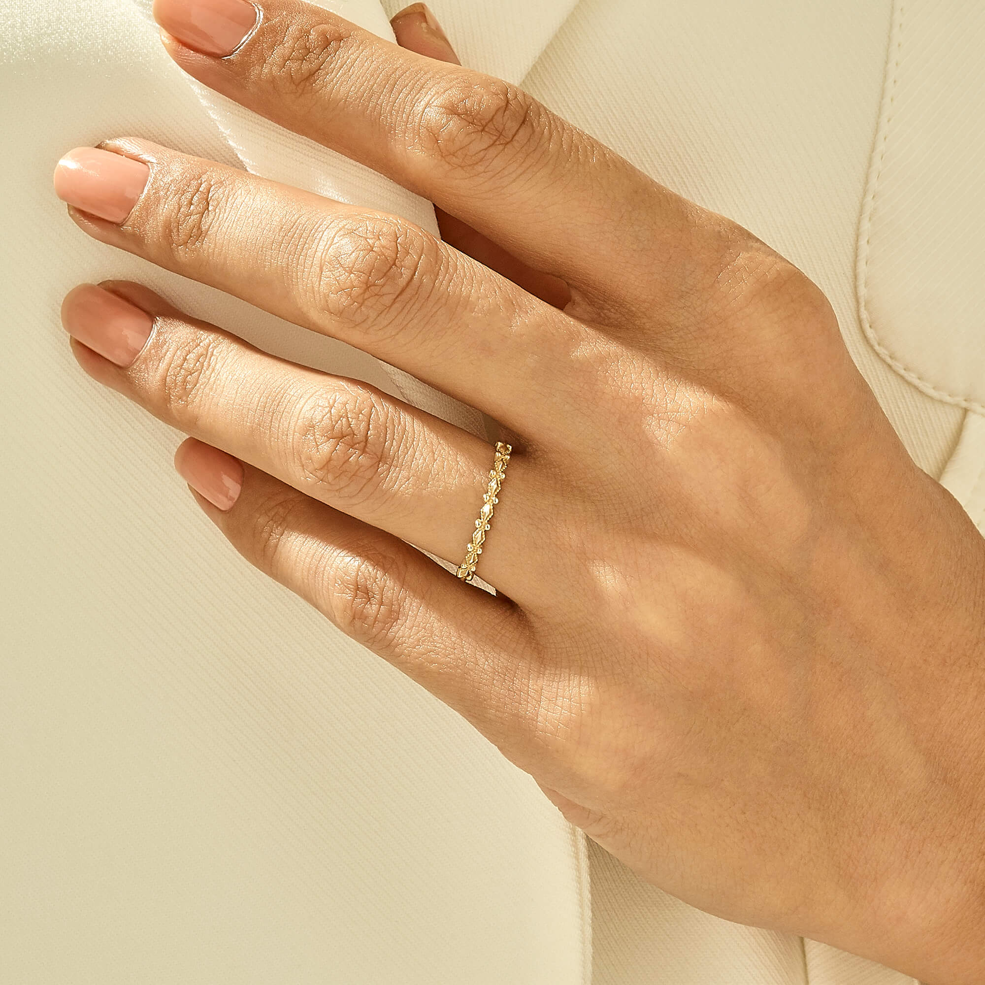 Single Shared Prong Stacking Ring in 14k Real Gold