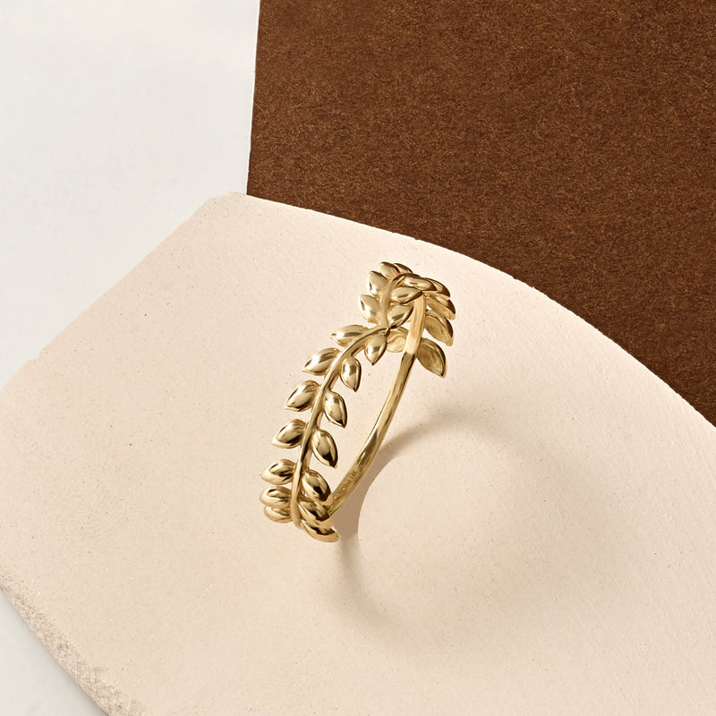 Laurel Wreath Stacking Curve Ring in 14k Real Gold