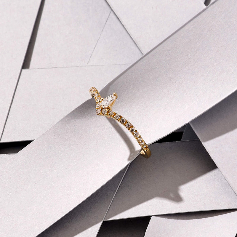 Majestic Curve Ring with White CZ Stones in Gold