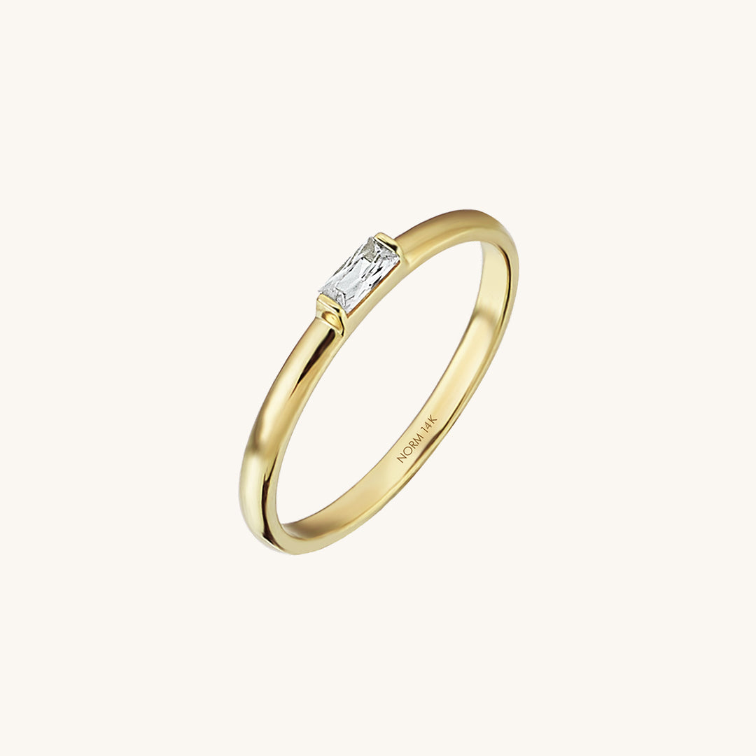 Solo Baguette Ring in 14k Gold