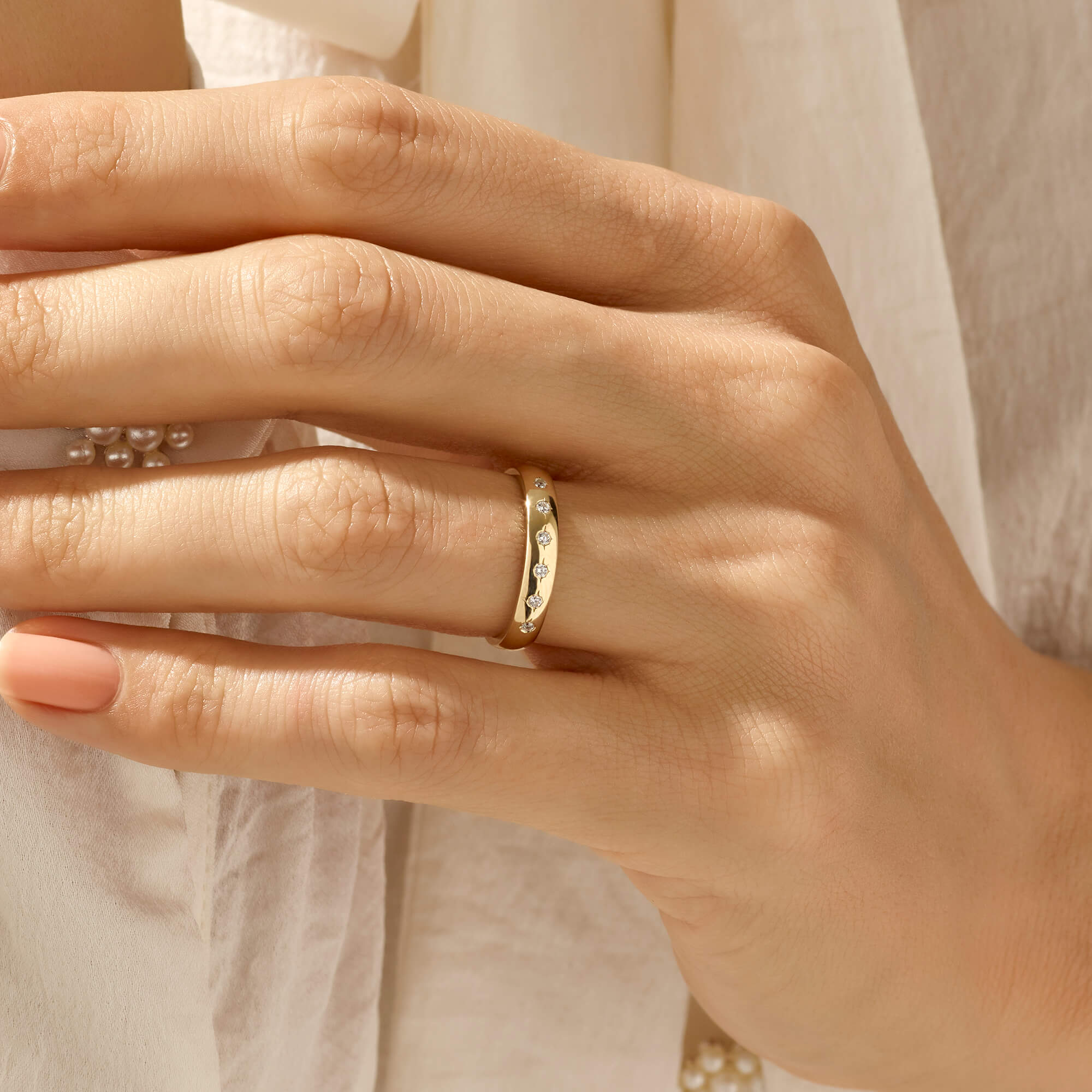 Star Wedding Band in 14k Solid Yellow Gold