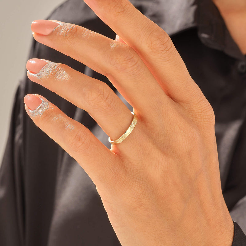 Women's 14k Gold Sun Engraved Band Ring