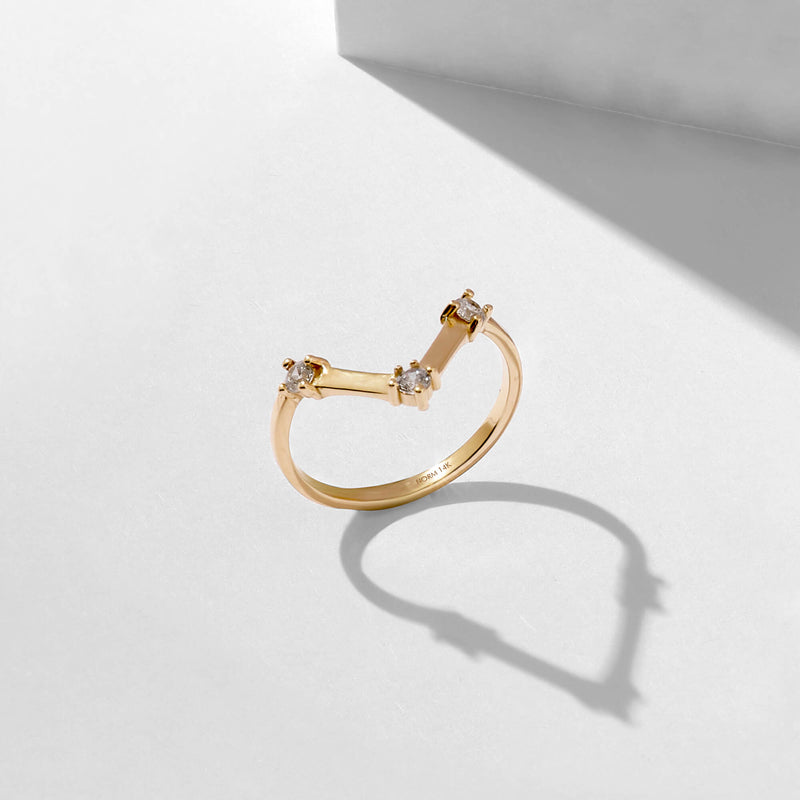 Women's V Design Ring in 14k Solid Gold