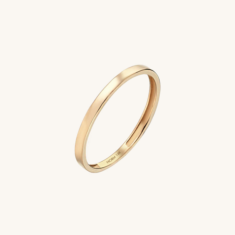 Minimalist Wedding Band Ring in Yellow Gold
