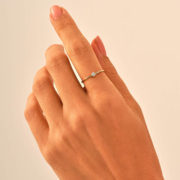 Women's Minimalist Diamond Solitaire Ring in 14k Gold
