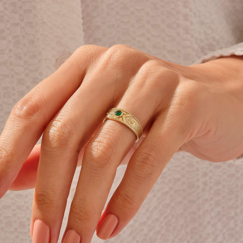 14k Gold Medieval-Byzantine Design Emerald Ring