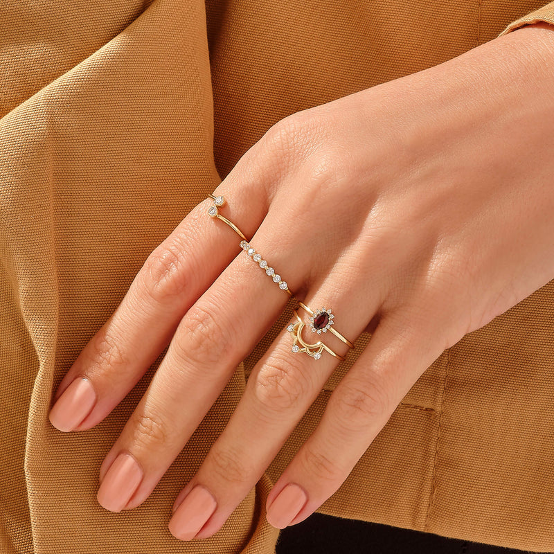 14k Gold Minimalist Oval Garnet Solitaire Ring for Women
