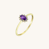 Minimalist Amethyst Oval Solitaire Ring in Gold