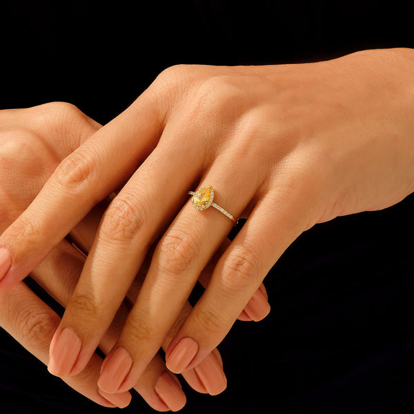 Citrine Solitaire Ring in 14k Gold 