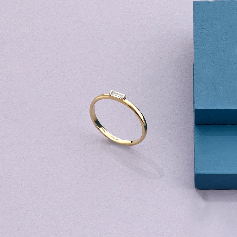 0.11ct Baguette Cut Diamond Engagement Ring in 14k Gold