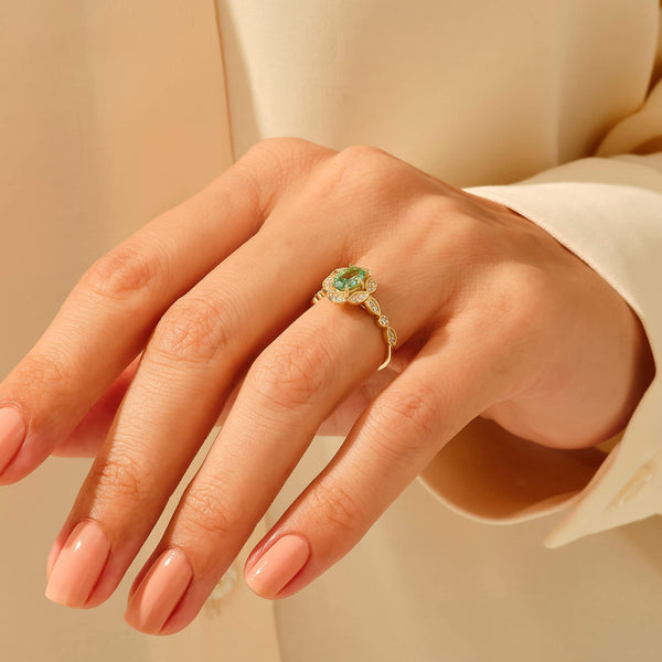 Vintage-Inspired Floral Engagement Ring in 14k Gold